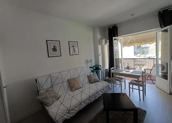 - Magnan Apartmán